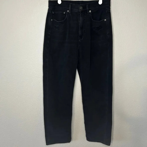 American Eagle distressed black highest rise 90's boyfriend jeans size 8 - Picture 1 of 14